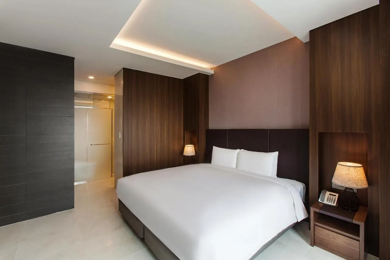 Hotel Adela Busan