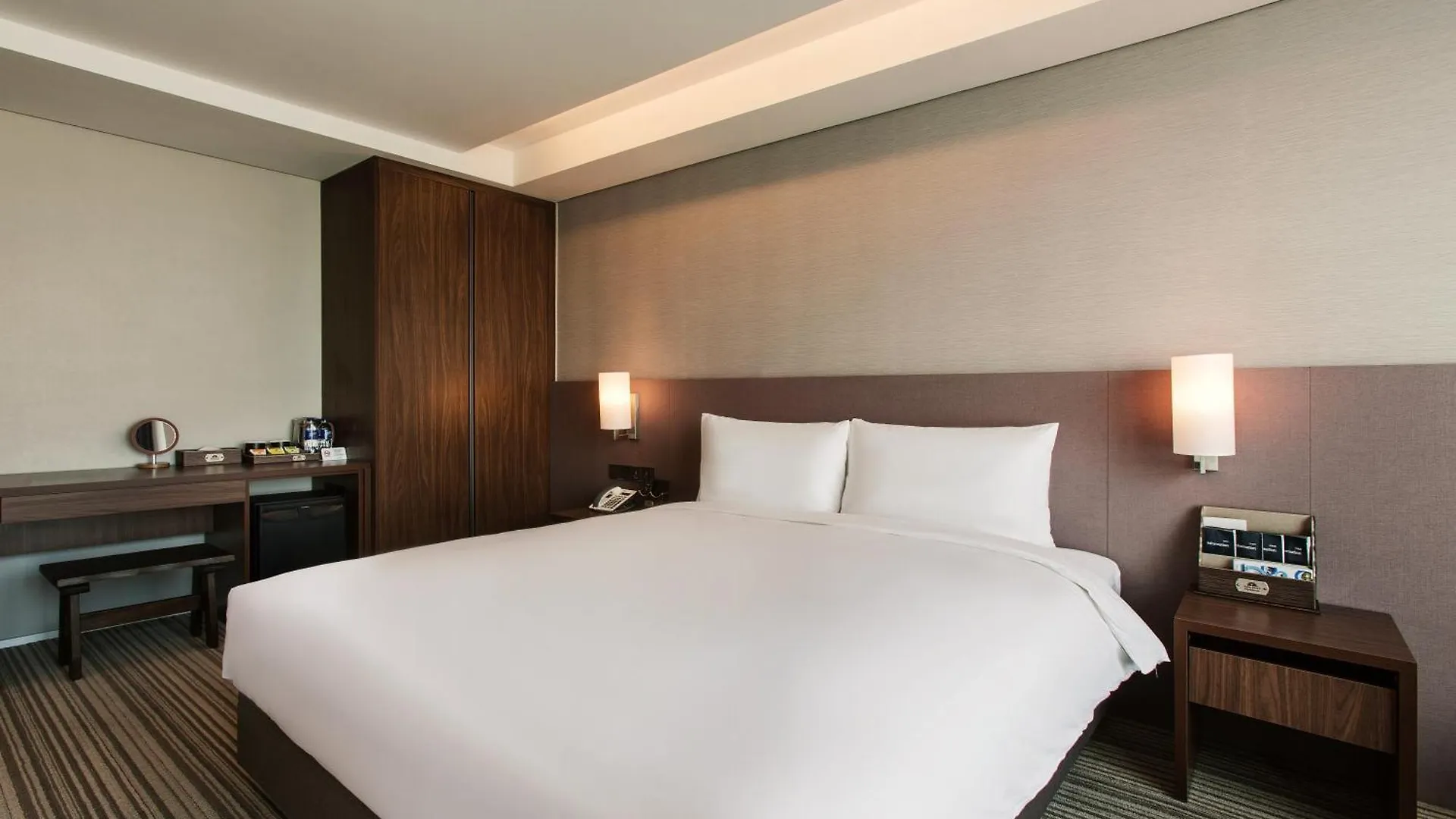 Hotel Adela Busan